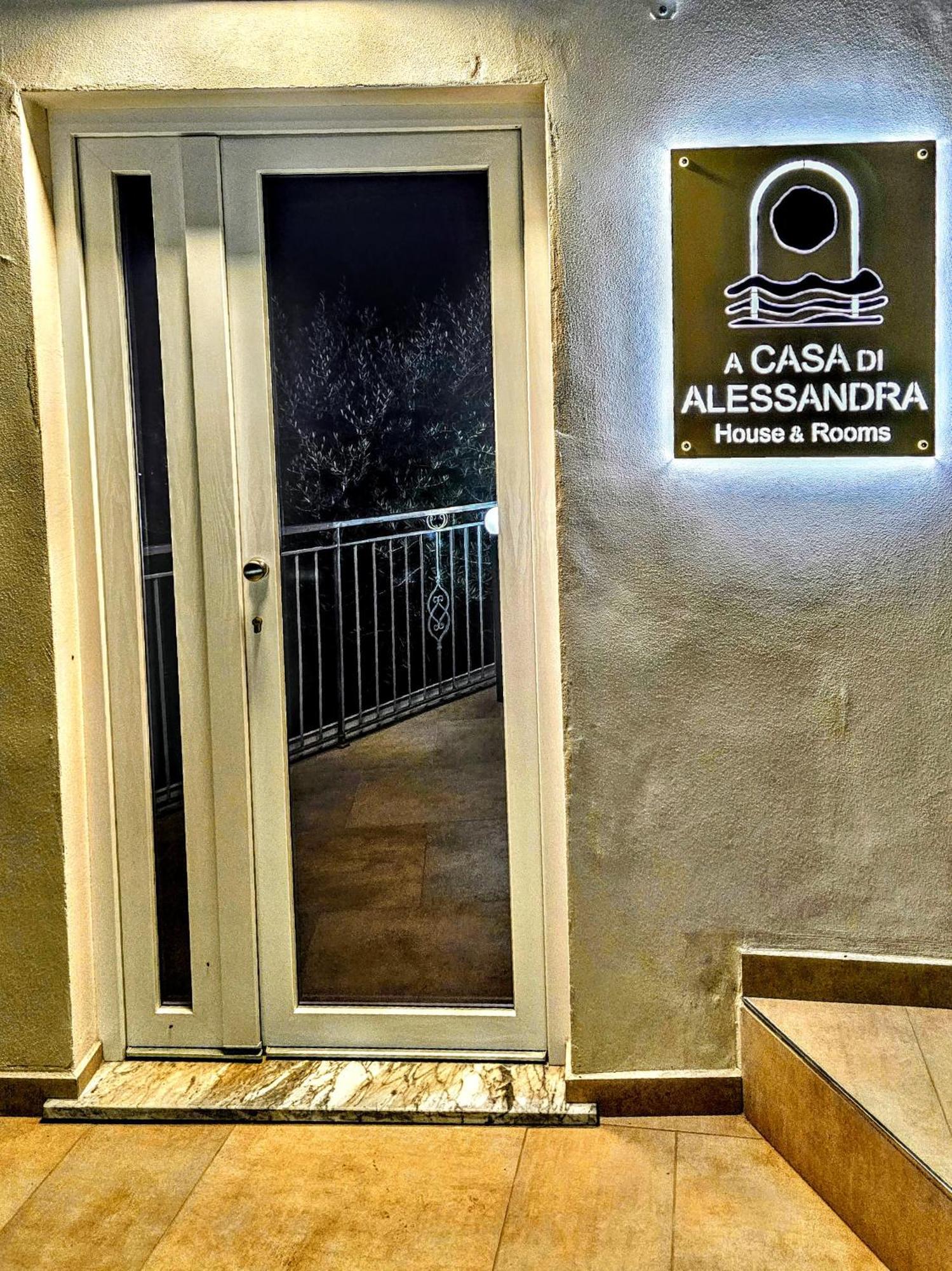 A Casa Di Alessandra - Rooms Кастеллабате Экстерьер фото